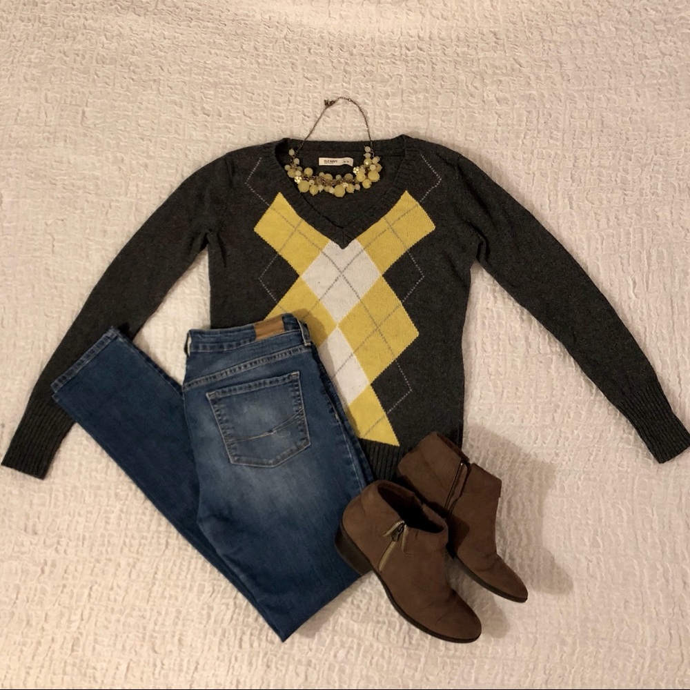 Old Navy argyle sweater